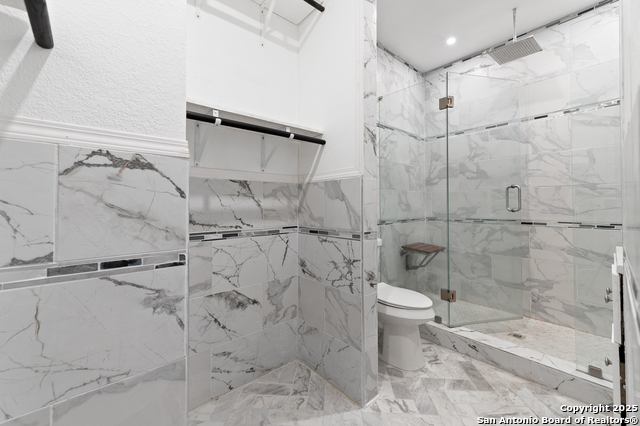 Image 20 of 43 For 5023 Sandstone Way