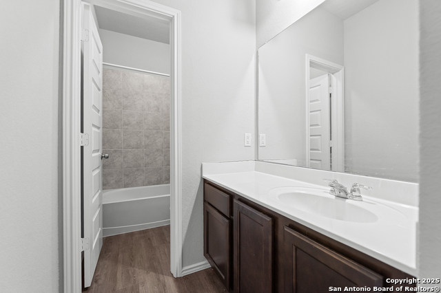 Image 31 of 43 For 5023 Sandstone Way