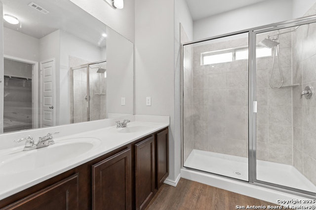 Image 34 of 43 For 5023 Sandstone Way