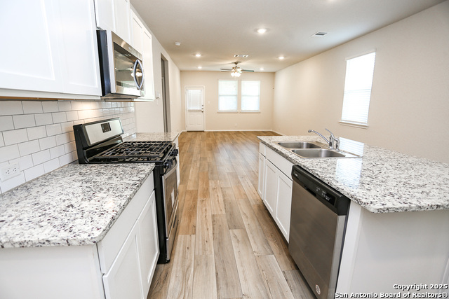 Image 9 of 31 For 4242 Claystone