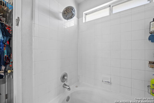 Image 19 of 41 For 4119 Bear Oak Path