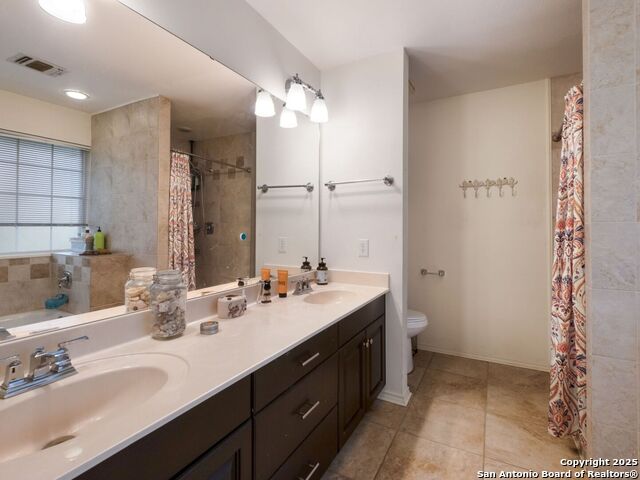 Listing photo id 9 for 233 Garden Bend