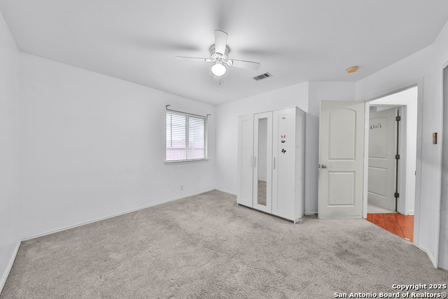 Listing photo id 18 for 1427 Diamond Bluff