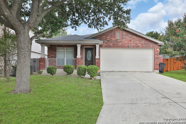Listing photo id 2 for 1427 Diamond Bluff