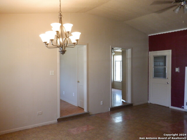 Listing photo id 2 for 234 Charcliff Dr