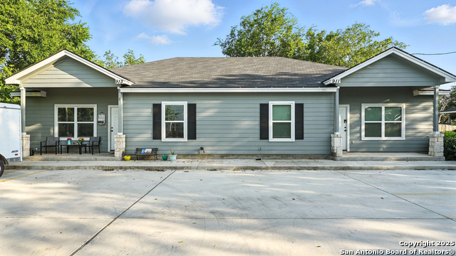 Details for 911-913 Seideman E, Seguin, TX 78155