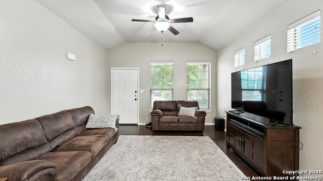 Image 16 of 50 For 557 Creekside