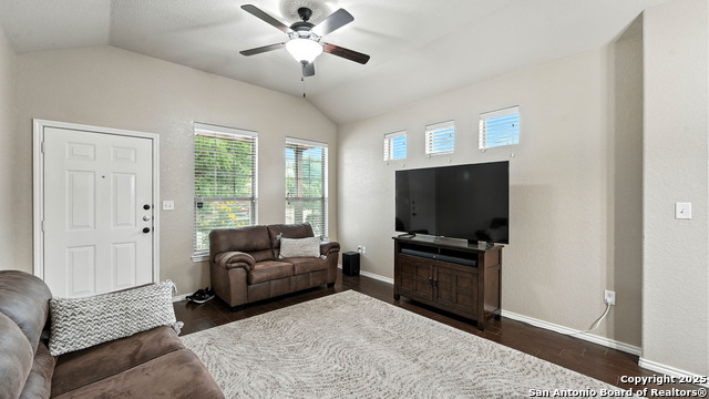 Image 19 of 50 For 557 Creekside