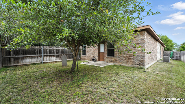 Image 49 of 50 For 557 Creekside