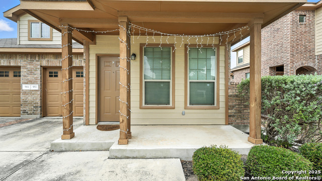 Image 6 of 50 For 557 Creekside