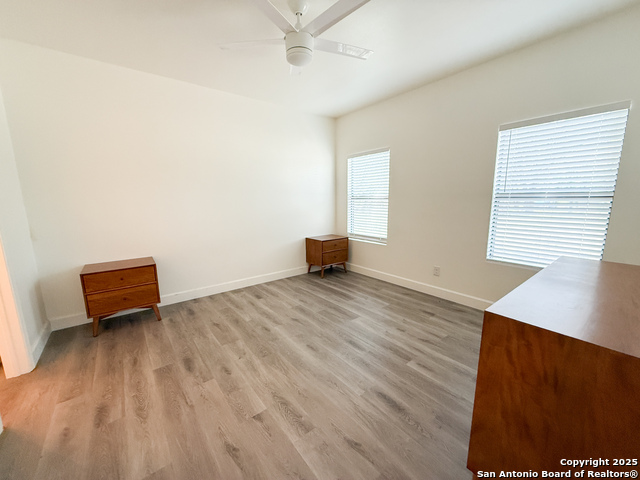 Listing photo id 6 for 1121 Avenue K