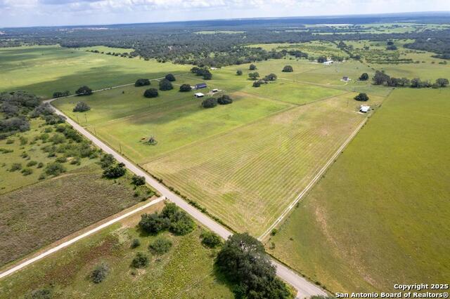 Image 16 of 19 For 3721 Schuettig Rd