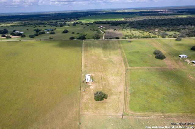 Image 4 of 19 For 3721 Schuettig Rd