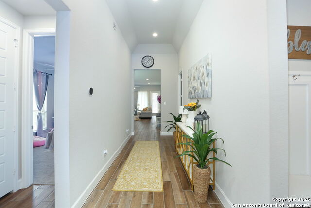 Image 5 of 25 For 1702 Quick Ivy Rd