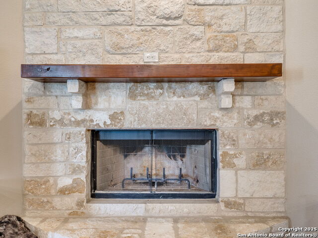 Image 8 of 24 For 1011 Timbercrest