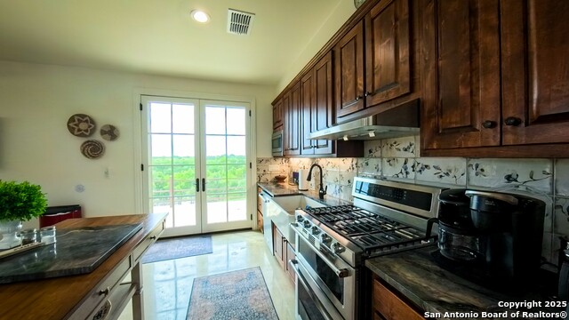 Image 12 of 40 For 925 Martingale Trail