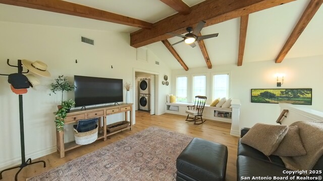 Image 20 of 40 For 925 Martingale Trail