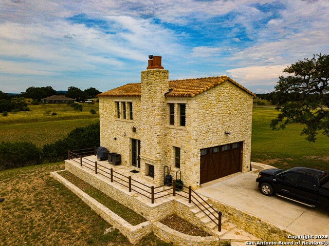 Image 29 of 40 For 925 Martingale Trail