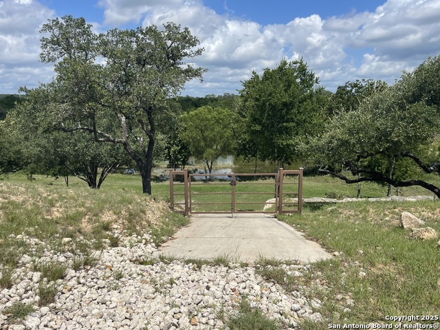 Image 35 of 40 For 925 Martingale Trail