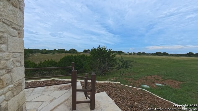 Image 38 of 40 For 925 Martingale Trail