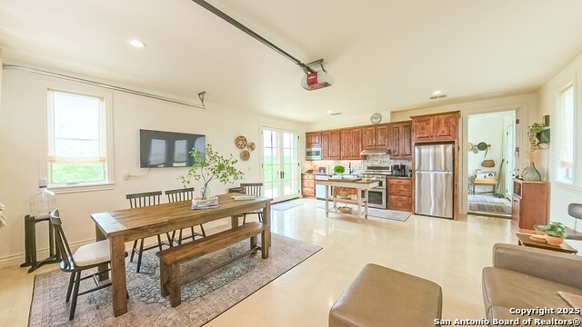 Image 9 of 40 For 925 Martingale Trail