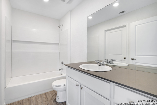 Listing photo id 7 for 10215 Kersey Mill