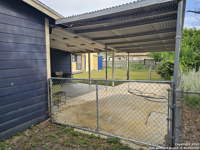 Image 10 of 12 For 350 Pilgrim Dr