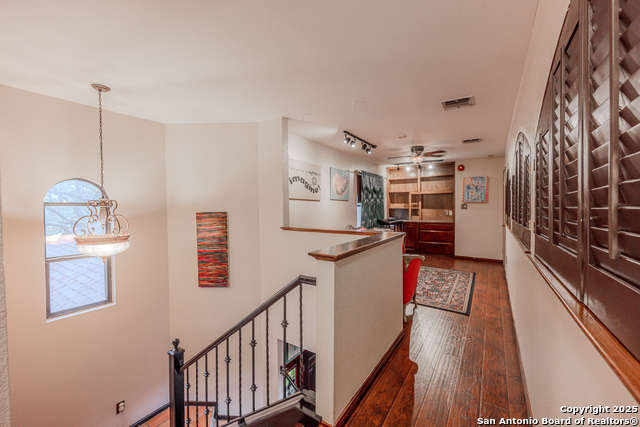 Image 19 of 35 For 7802 Timber Top Dr