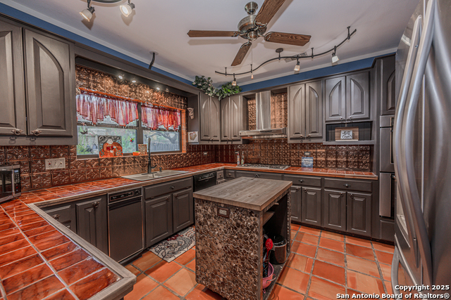 Image 30 of 35 For 7802 Timber Top Dr