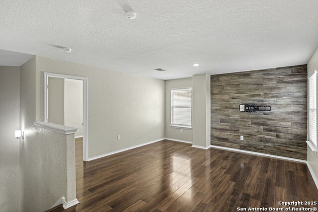 Image 7 of 19 For 5958 Pearl  