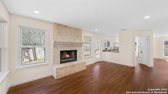 Image 8 of 20 For 1111 Oak Path