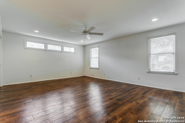 Image 18 of 25 For 251 Brightwood