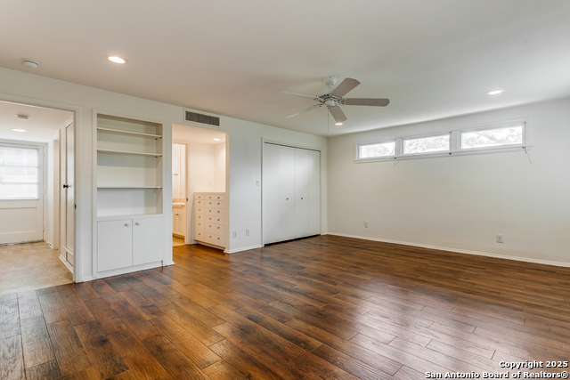 Image 19 of 25 For 251 Brightwood