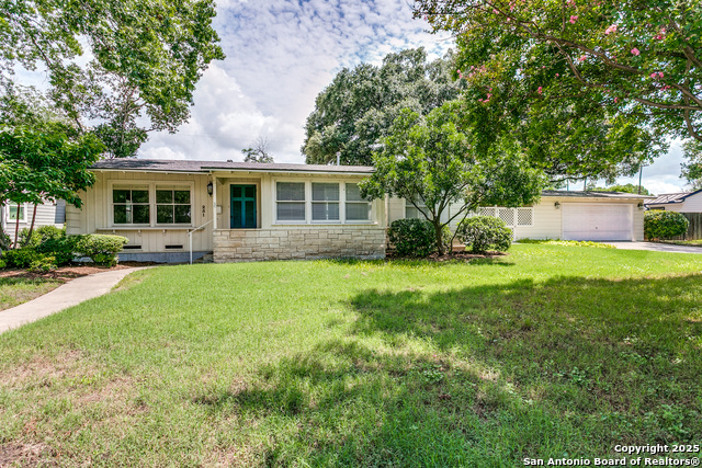 Image 2 of 25 For 251 Brightwood