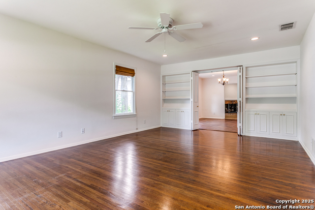 Image 5 of 25 For 251 Brightwood