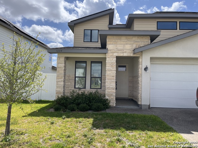 Details for 1209 Chital Dr, Laredo, TX 78045