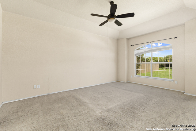 Listing photo id 6 for 8226 Grissom Pass