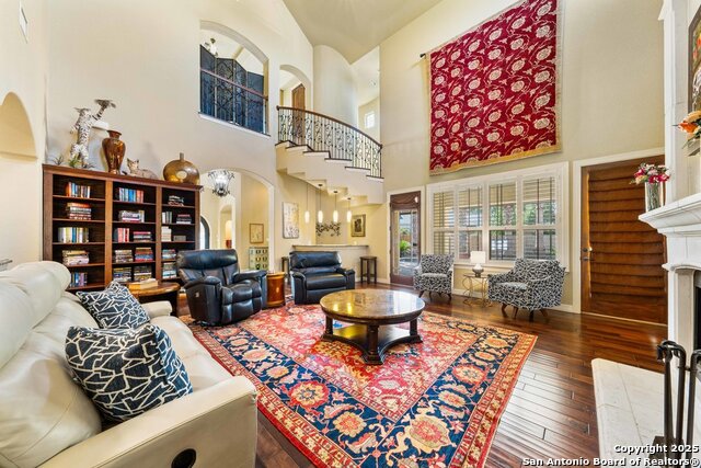 Listing photo id 11 for 213 Chattington