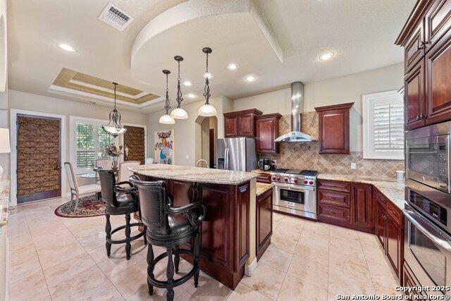 Listing photo id 13 for 213 Chattington