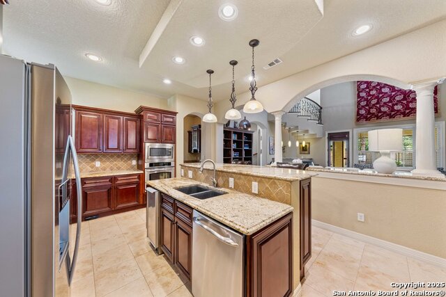 Listing photo id 15 for 213 Chattington