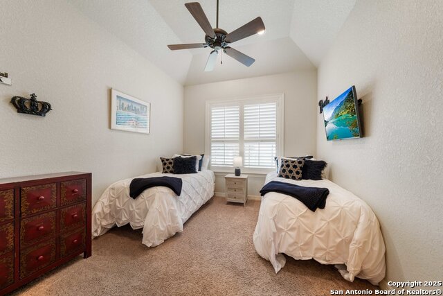 Listing photo id 20 for 213 Chattington