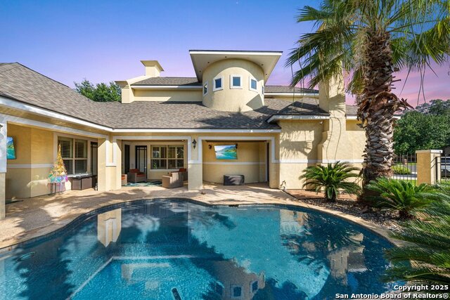 Listing photo id 34 for 213 Chattington