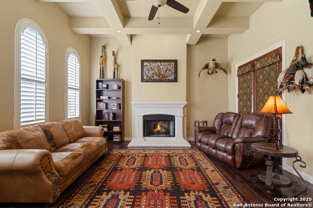 Listing photo id 4 for 213 Chattington