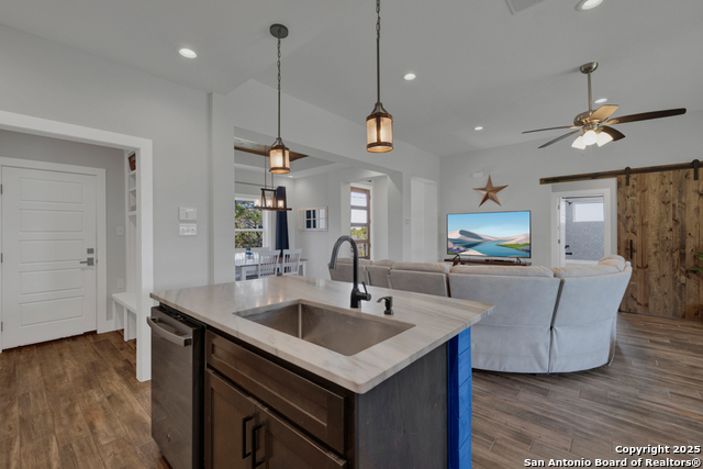 Image 9 of 40 For 315 Hilltop  