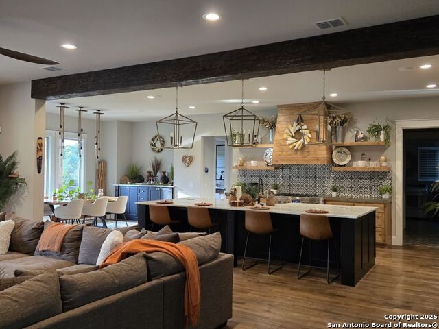 Image 15 of 50 For 656 River Way