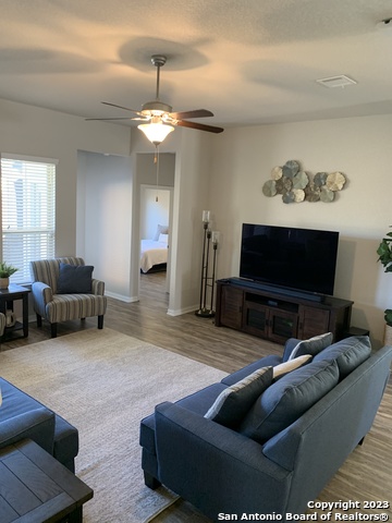 Image 19 of 41 For 10330 Owl Woods