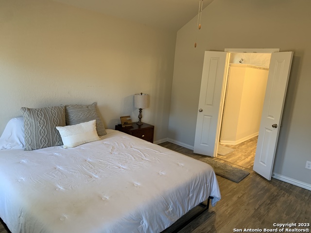 Image 22 of 41 For 10330 Owl Woods