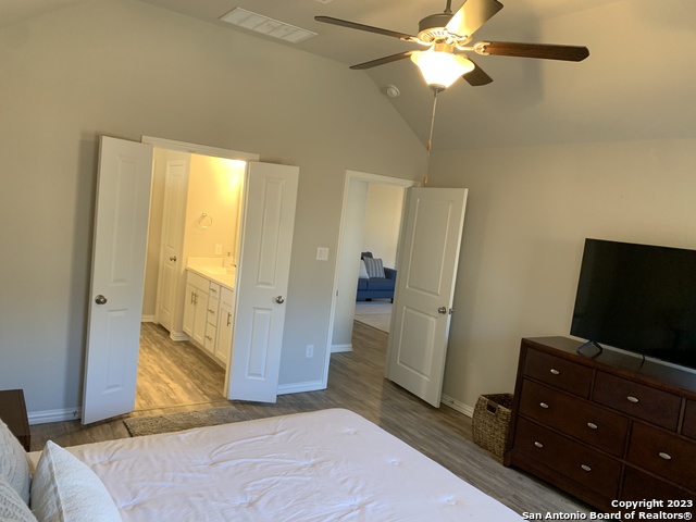 Image 23 of 41 For 10330 Owl Woods