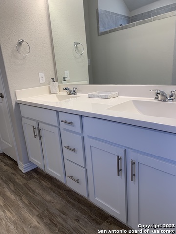 Image 26 of 41 For 10330 Owl Woods