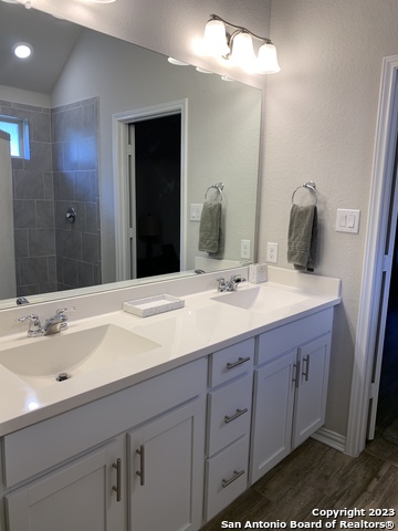 Image 27 of 41 For 10330 Owl Woods